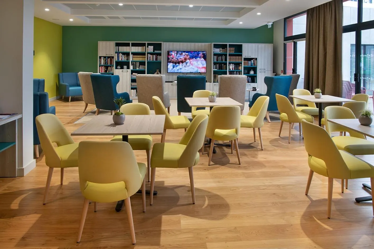 Aparthotel Domitys - Les Pastellistes LʼUnion